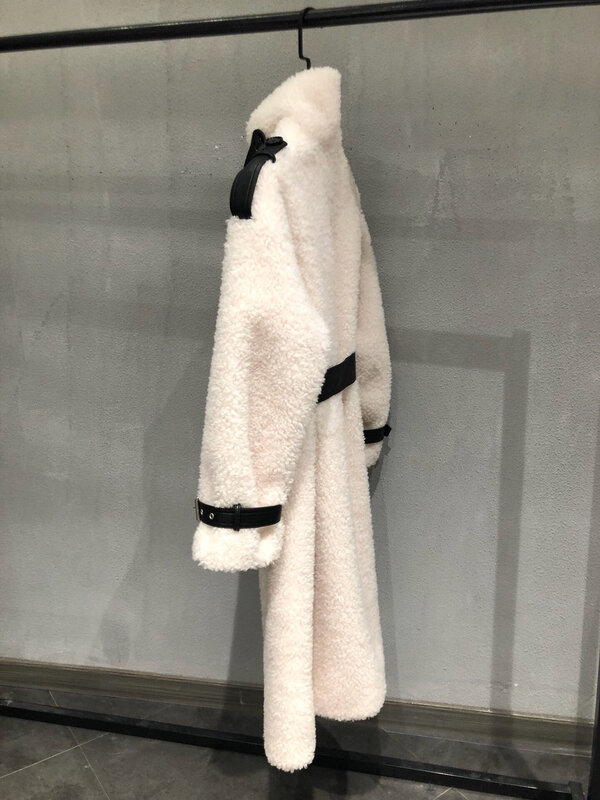 Casaco longo de lã de cordeiro com cinto, lapela quente e aconchegante, forma solta, novo design, 1204, inverno, 2023