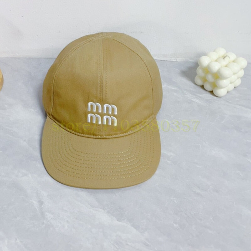 หมวกแก๊ปเบสบอลหมวกปักลายตัวอักษร663907 M หมวกกีฬาผู้หญิงผู้ชายแฟชั่นหมวกแก๊ปหมวกใช้ได้ทั้งชายและหญิง2024ใหม่