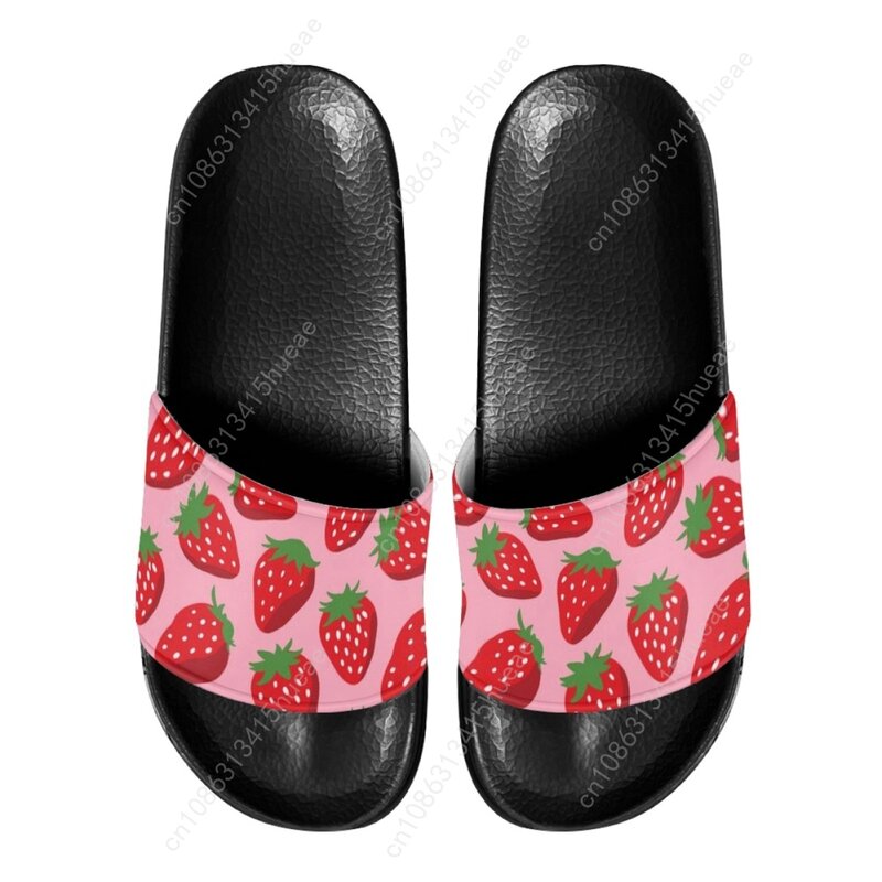 Zapatillas de casa con patrón de fresa para mujer, Sandalias planas antideslizantes para exteriores, zapatillas de baño para ducha, toboganes suaves de verano