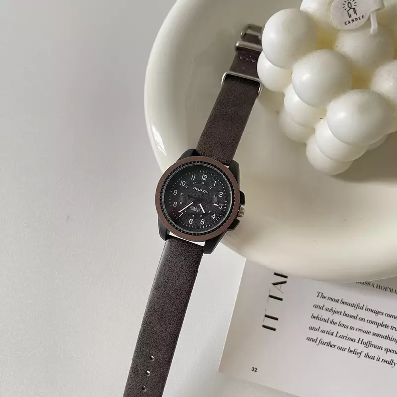 Retro Minderheid Horloge Mannelijke En Vrouwelijke Middelbare School Student Trend Persoonlijkheid Minimalistische Elegante Kunst Wild Examen Quartz Horloge