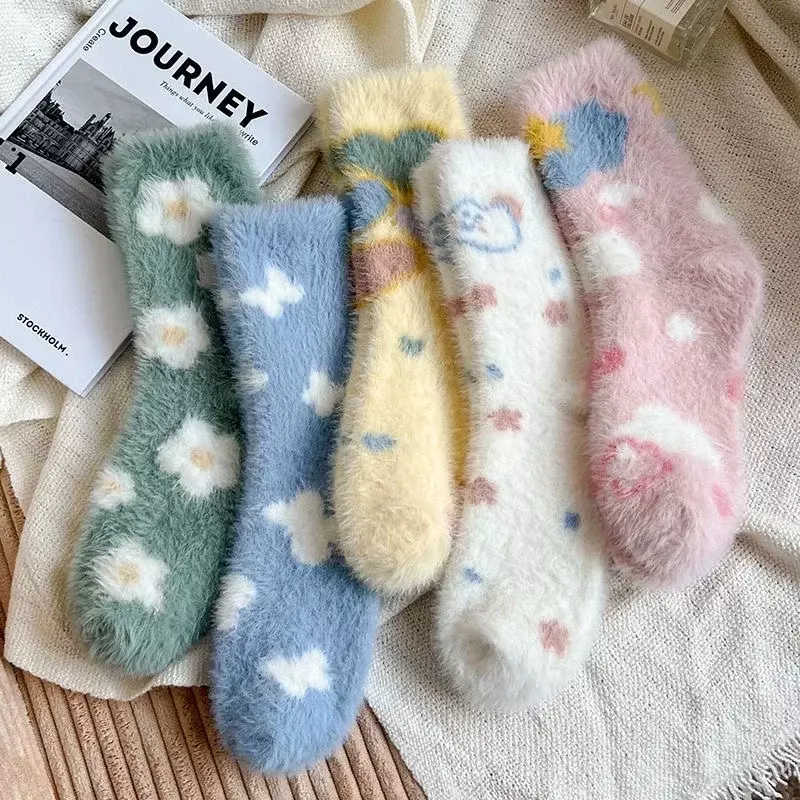 Women's Socks Winter Warm Fluffy Fuzzy Middle Tube Thick Thermal Soft Coral Fleece Floor Sleep Cartoon Star Short Crew Socks
