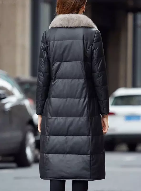 เสื้อแจ็คเก็ตหนังแท้หรูหราสำหรับผู้หญิงมีปกเสื้อขนเป็ดแจ็คเก็ตหนังหนังแกะแท้2024ฤดูใบไม้ร่วงฤดูหนาว