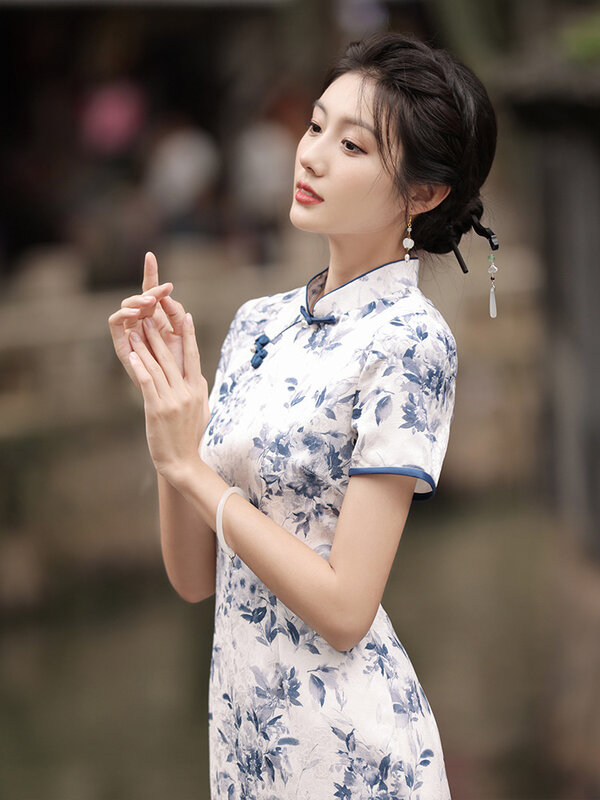 Chinese Style Cheongsams Woman Traditional Dress Floral Print Qipao Satin Vestido Para Mujer Slitting Hem Bodycon Large Size