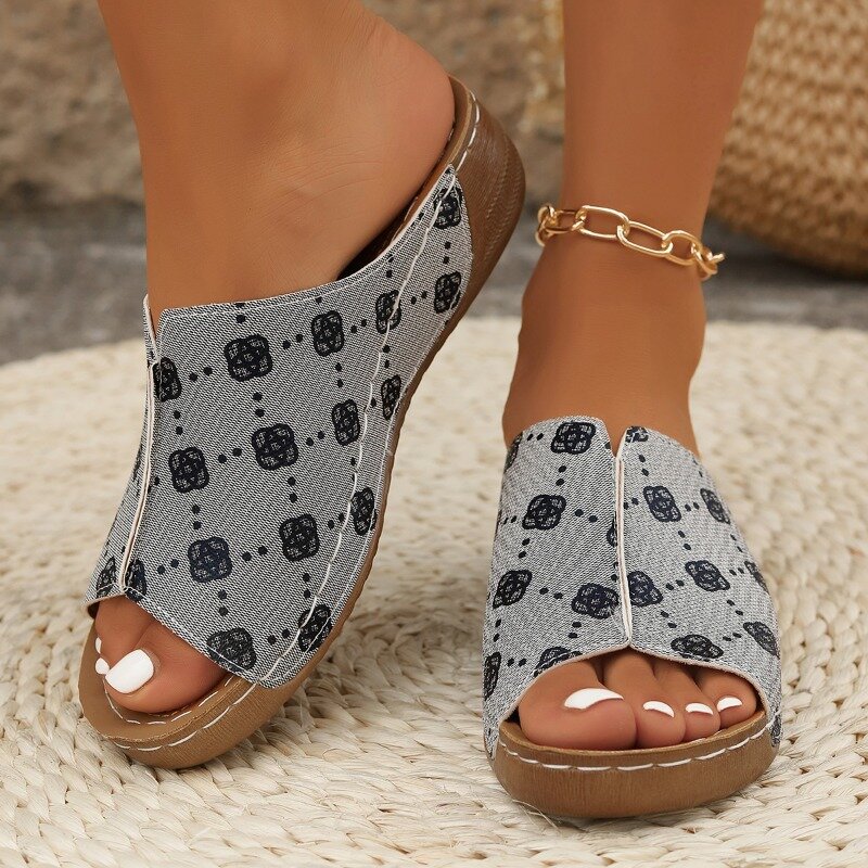 Zapatillas grandes con patrón de leopardo para mujer, zapatillas versátiles, ligeras, a la moda, novedad de verano, 2024
