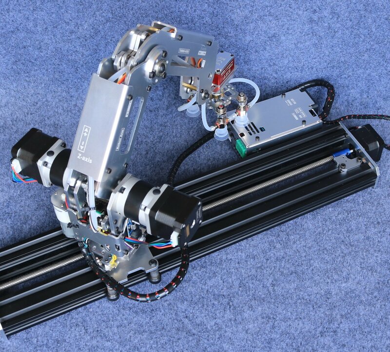 แขนหุ่นยนต์แบบหลายแกนของตกแต่งงานปาร์ตี้หุ่นยนต์สำหรับอุตสาหกรรม Arduino 2560พร้อมถ้วยดูด/มอเตอร์สเต็ปเปอร์