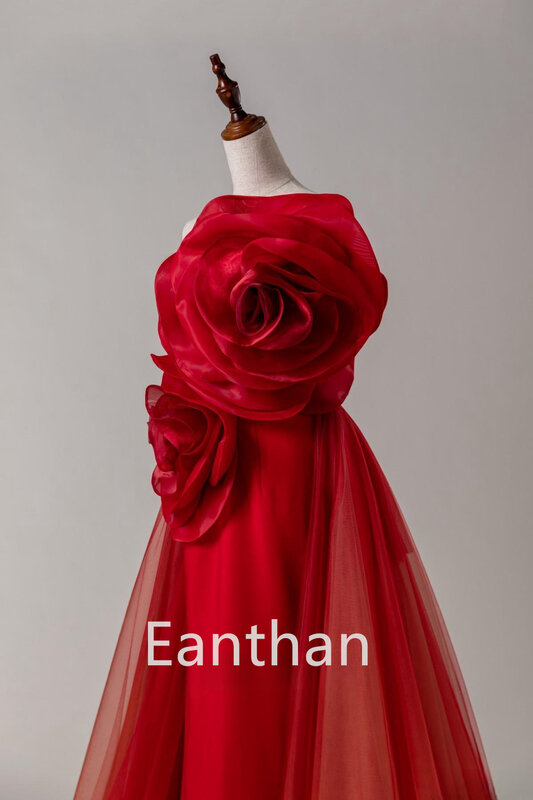 女性のための人魚のイブニングドレス,ストラップレスのドレス,チュールの列車,赤いサテン,長いイブニングドレス,最新