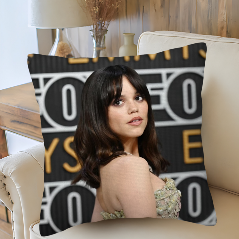 Jenna Ortega Poszewka na poduszkę Wednesday Comedy Virgin TV Poszewka na poduszkę Dekoracja domu Biuro Sofa Miękkie poszewki na poduszki Trendy Pil