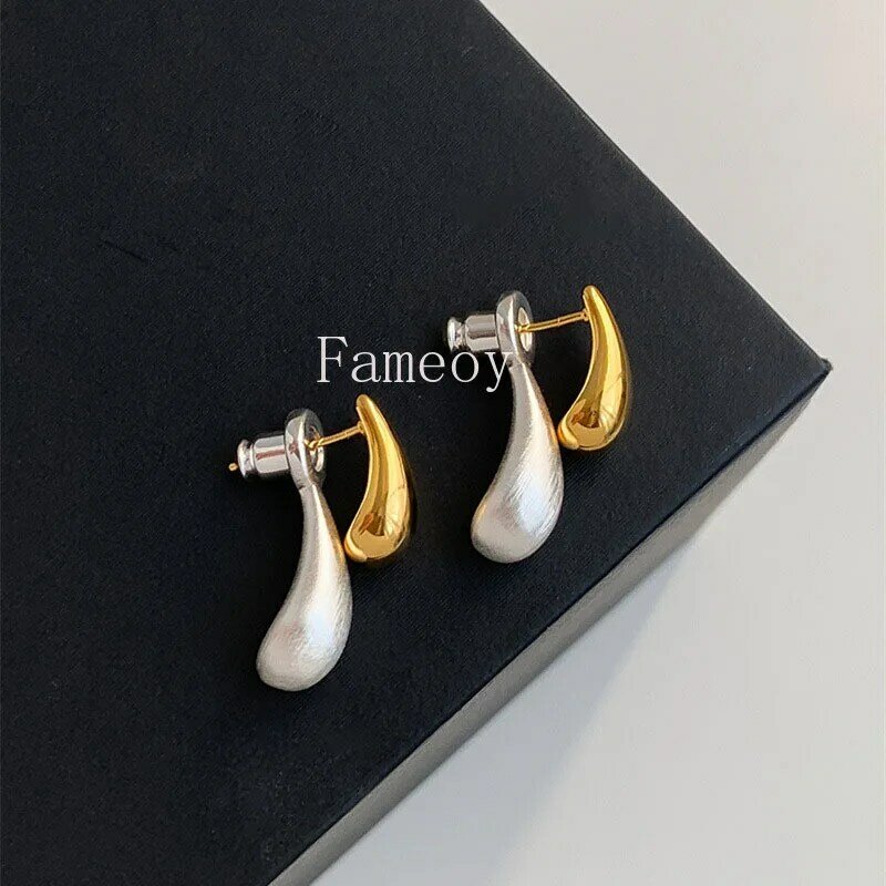 2024 New Fashion Classic Droplet Shape Contrast Women's Earrings