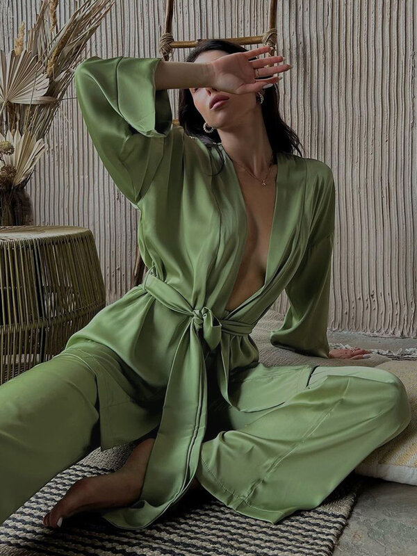 Marthaqiqi ชุดนอนผู้หญิงแบบลำลองชุดนอนคอวีเซ็กซี่แขนยาวผูกเชือกชุดนอนสตรีทรงหลวม