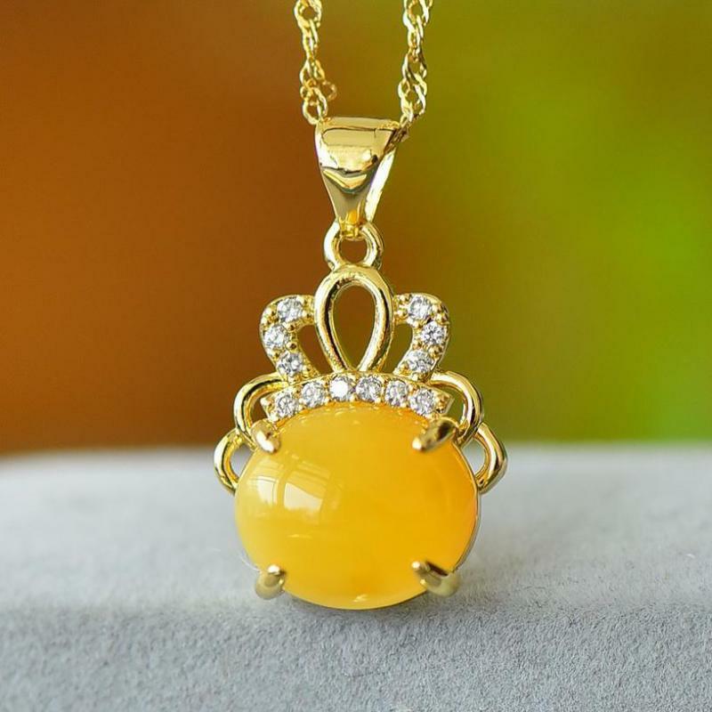 Natural Amber Necklace Women Fine Jewelry Accessories Genuine Healing Gemstone Baltic Amber Crown Pendant Necklaces Ladies Gifts