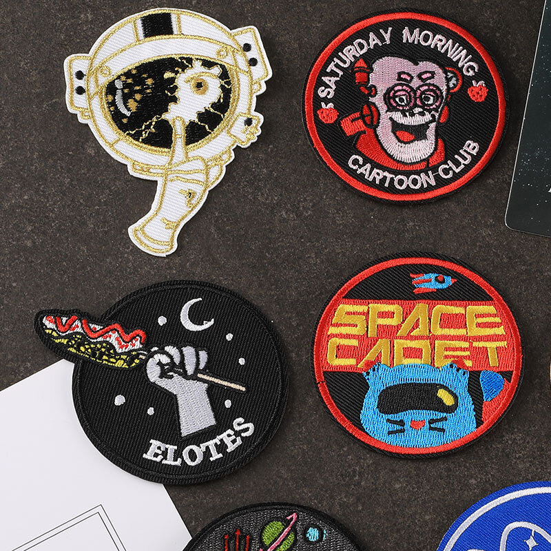 2024 New Embroidery Patch DIY Astronaut Alien Stickers Adhesive Badges Iron on Patches Cloth Bag Hat Emblem Fabric Accessories