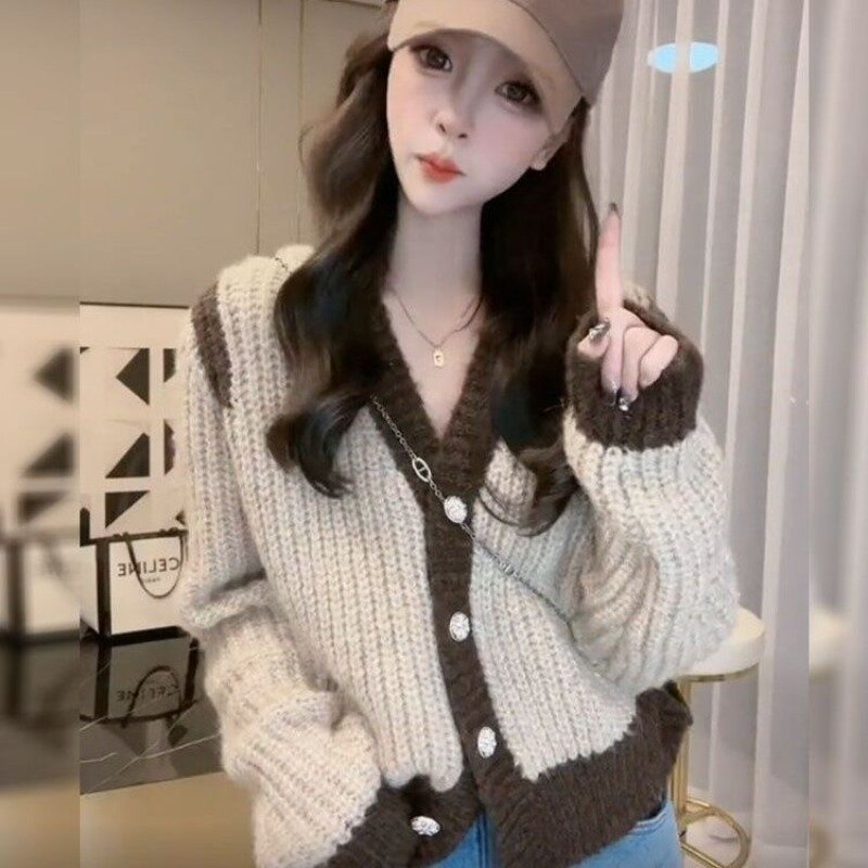 Swetry kardigany damskie w stylu Vintage z dzianiny z dekoltem w szpic, miękkie, wygodne koreańskie, codzienne, literackie, proste, dopasowane