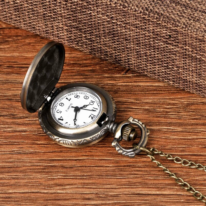 Vintage zsrr radzieckie odznaki sierp młotek kieszonkowy zegarek naszyjnik wisiorek z brązu łańcuch zegar moda godło kobiety prezent dla mężczyzny