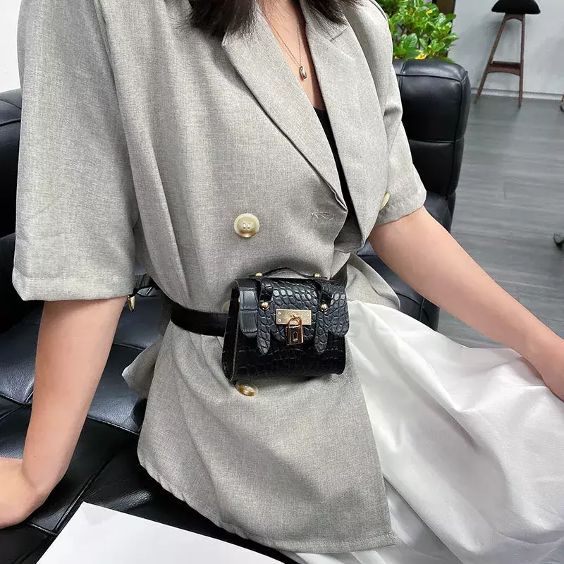 Tas Pinggang wanita pola buaya, tas pinggang keren tas Messenger sabuk dekorasi rantai Mini baru