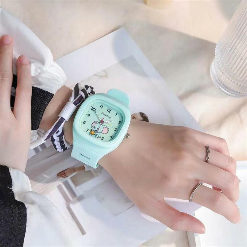 Zegarek na rękę dla dzieci z regulowanym paskiem i mechanizmem kwarcowym wzór słonia zegarek kwadratowa tarcza zegarek studencki urodziny G