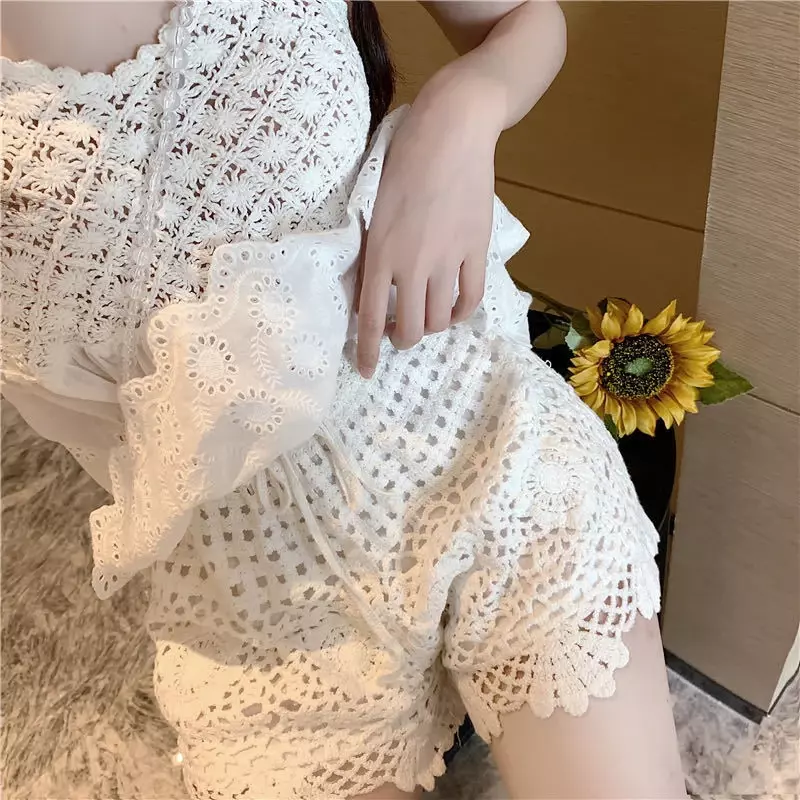 2023 New Summer Bohemian Hand Hook Knitted Cut-out Suit Women's Camisole Bra Top+wide Leg Shorts Two-piece Set