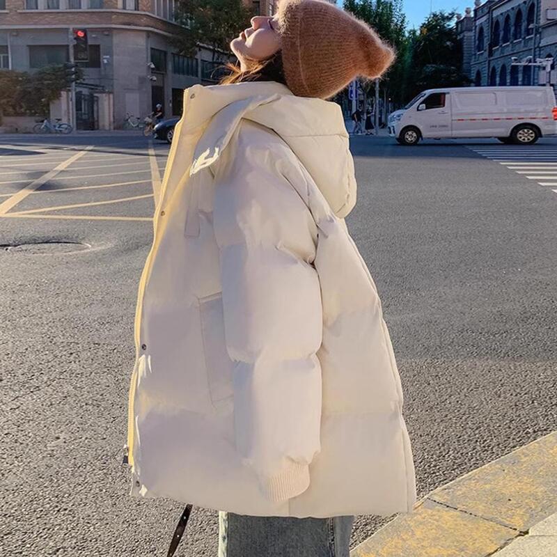 Jaket empuk katun bertudung setengah panjang, mantel musim dingin wanita dengan bantalan tebal tahan angin hangat elastis manset Tengah