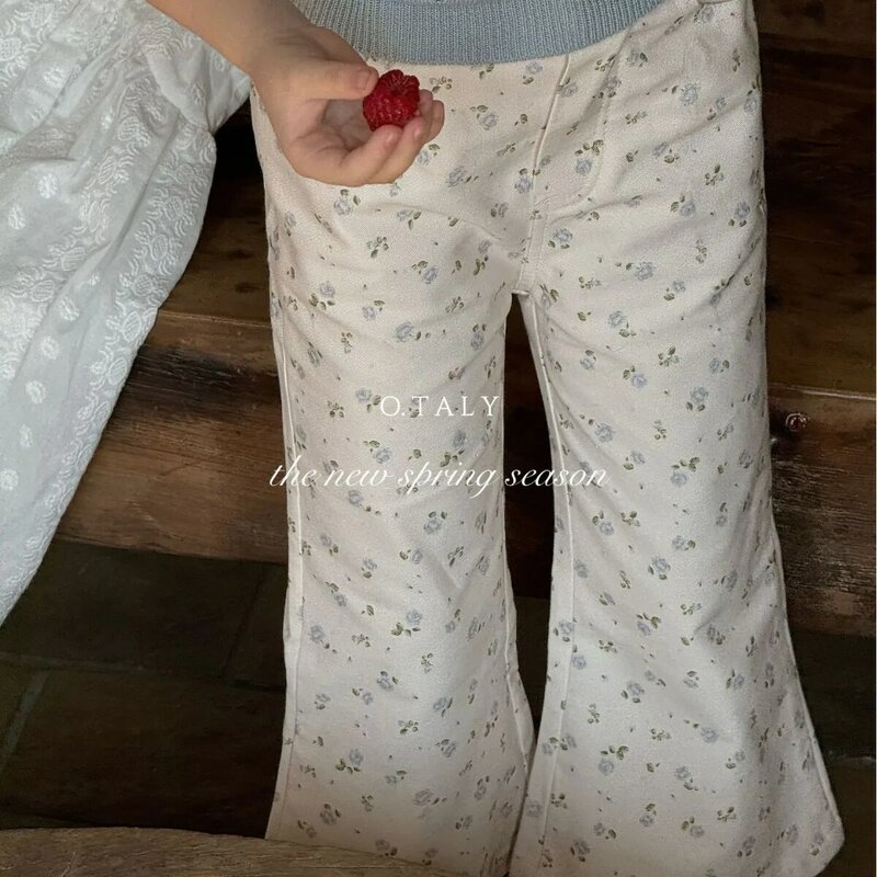 Весна/Лето 2024, Корейская версия, Детские хлопковые расклешенные брюки с цветочным принтом для девочек, милые повседневные расклешенные брюки с цветочным принтом