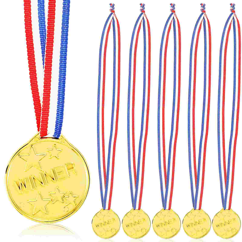 50 szt. Medalu dla dzieci złote medale złotej nagrody zabawki dla dorosłych na spotkanie z plastikowym dniem sportowym piłka nożna dla dzieci studenckiej piłki nożnej