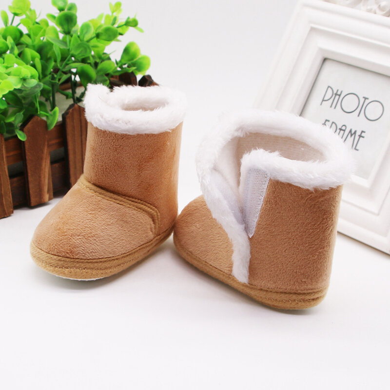 Botas de nieve cálidas para recién nacidos, botines de piel de suela suave, zapatos para niños y niñas de 0 a 18 meses, Invierno