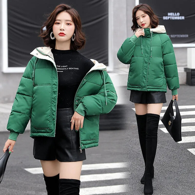Jaket berlapis katun wanita 2023 baru siswa Korea pasang di musim dingin wanita mantel empuk bawah jaket katun pakaian luar ukuran besar