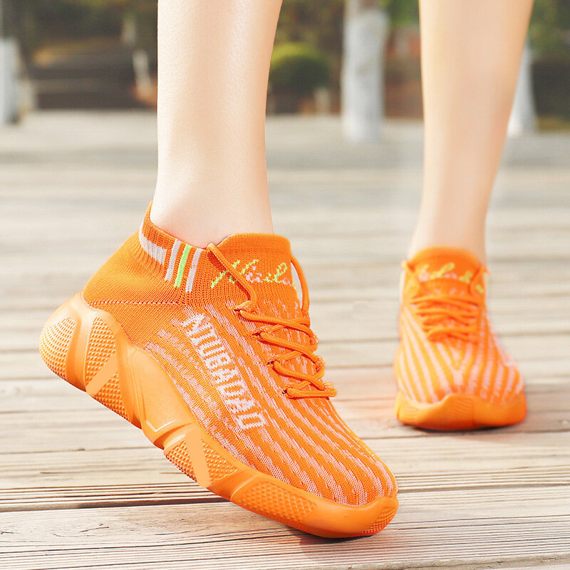 Женские летние новые туфли на мягкой подошве со шлейфом, спортивные современные танцевальные туфли, дышащая сетчатая обувь
