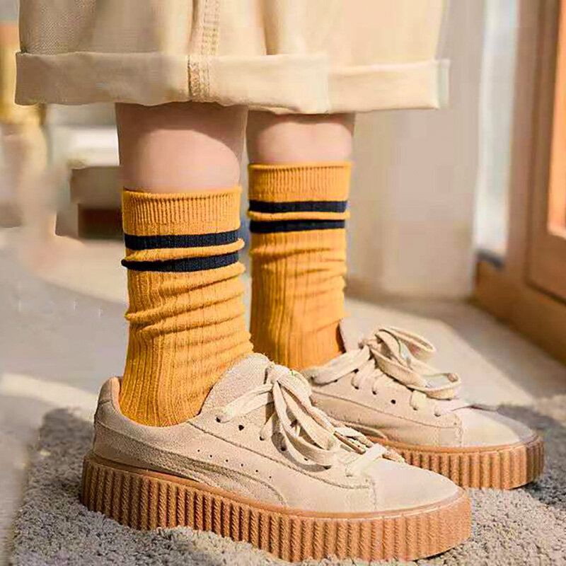 Coppia di calzini da donna giapponesi stile 1 calzini larghi ragazze delle scuole superiori calzino Harajuku colori solidi aghi per maglieria calzini di cotone a righe