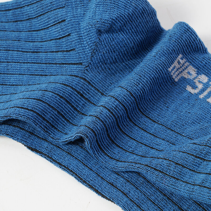 Herren Polyester Baumwolle Casual Socken Mode Street Fun neue Stile Mittel rohr weiche atmungsaktive Socke