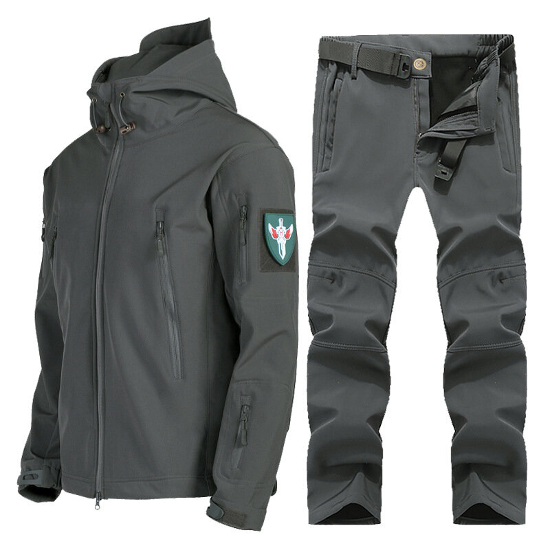 Set Cangkang Lembut Kulit Hiu Militer Jaket + Celana Tahan Air Tahan Angin Taktis Pria untuk Musim Gugur Musim Dingin Setelan Tentara Hangat Bulu Domba