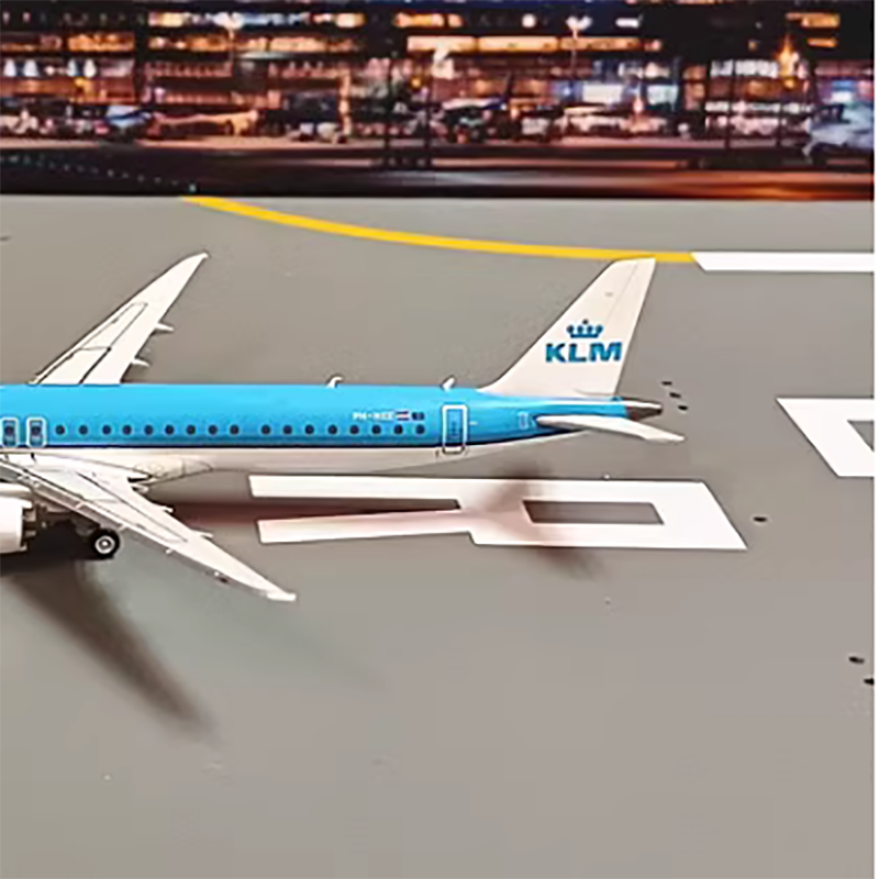 Die Cast Alloy Plastic Model, Simulation Display Decoration, 1:400 aeronaves, Toy Gift Collection, Die Cast, ERJ-195, GJKLM2197Aircraft