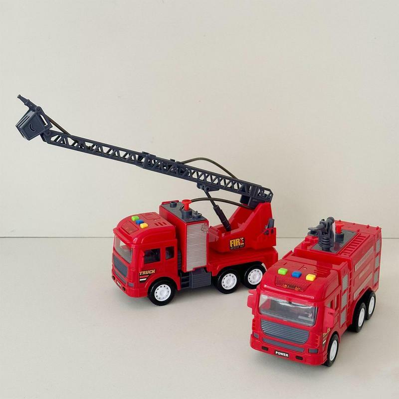Truk api logam campuran Diecast simulasi Sprinkler truk tangga pemadam kebakaran Set suara dan cahaya semprotan air penyelamatan truk pemadam kebakaran