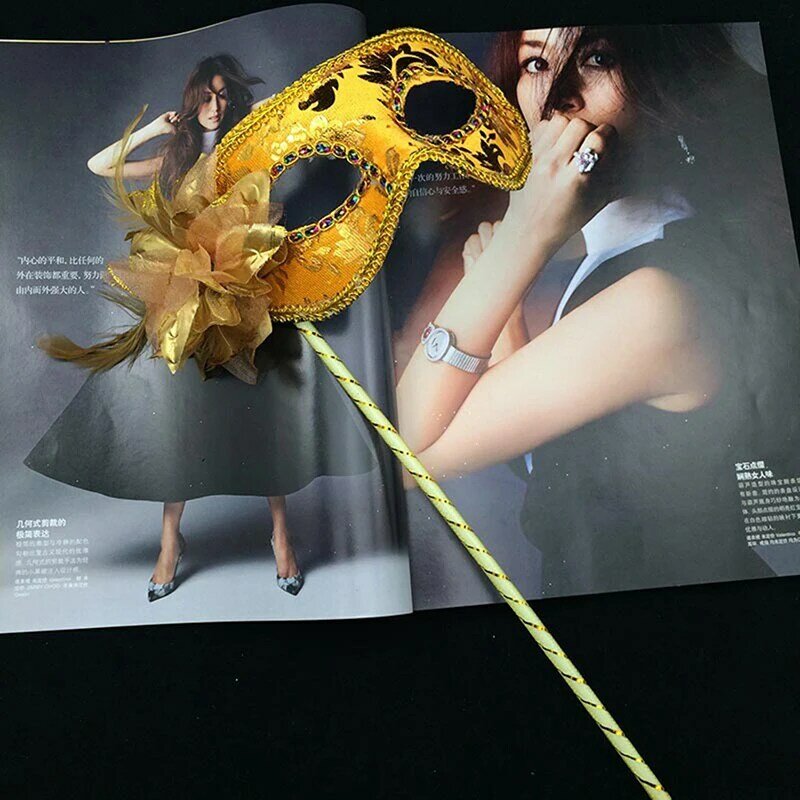 Maschere maschera per gli occhi in maschera veneziana su bastone Mardi Halloween per la festa Prom Ball Purple Fantasy