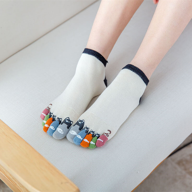 Novelty Cute Ankle Five Finger Happy Socks Woman Print Cotton Dispensing White Harajuku Girl No Show Funny Socks with Toes New