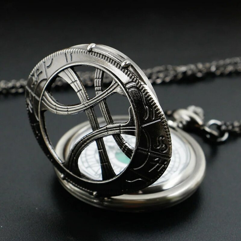 عين Agamotto كوارتز ساعة جيب تصميم ملون المختنق ساعة تأثيري هدايا للرجال مع سلسلة