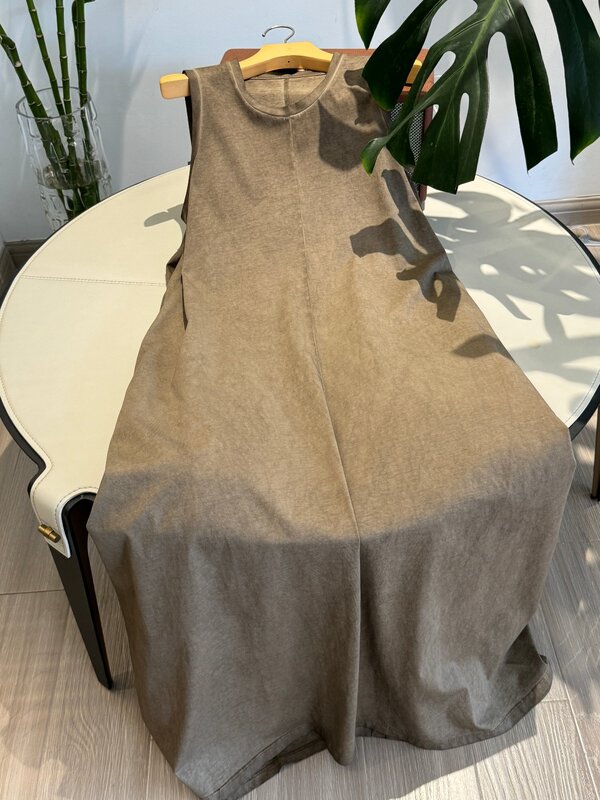 Elegante vestido irregular tingido de algodão, design high-end, leve, respirável, sujo, 2024, alta densidade
