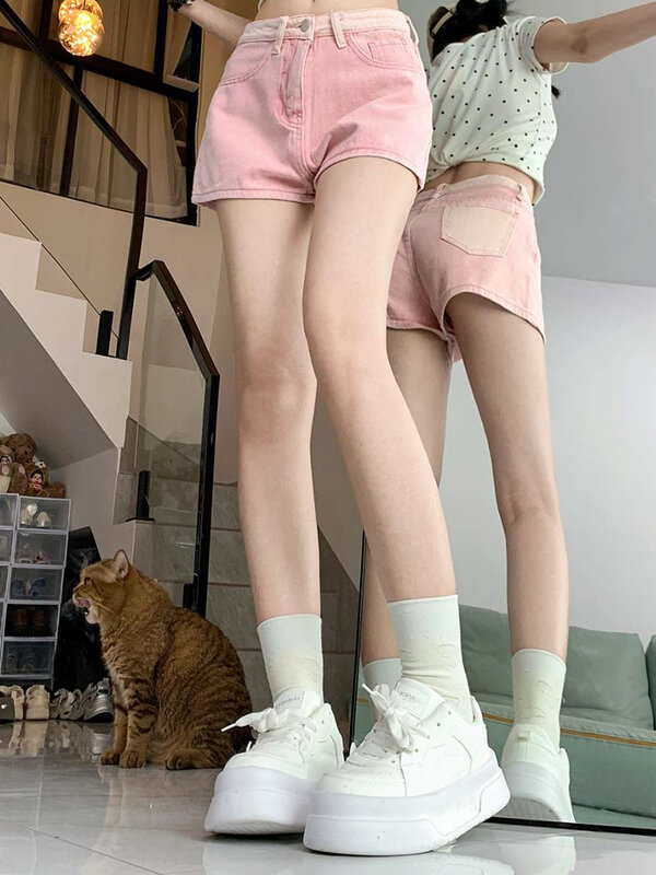 Weibliche Sommer amerikanische High Street süße Design Denim Shorts Mädchen gewaschen hohe Taille rosa schlanke Punk y2k Hosen weites Bein Jeans
