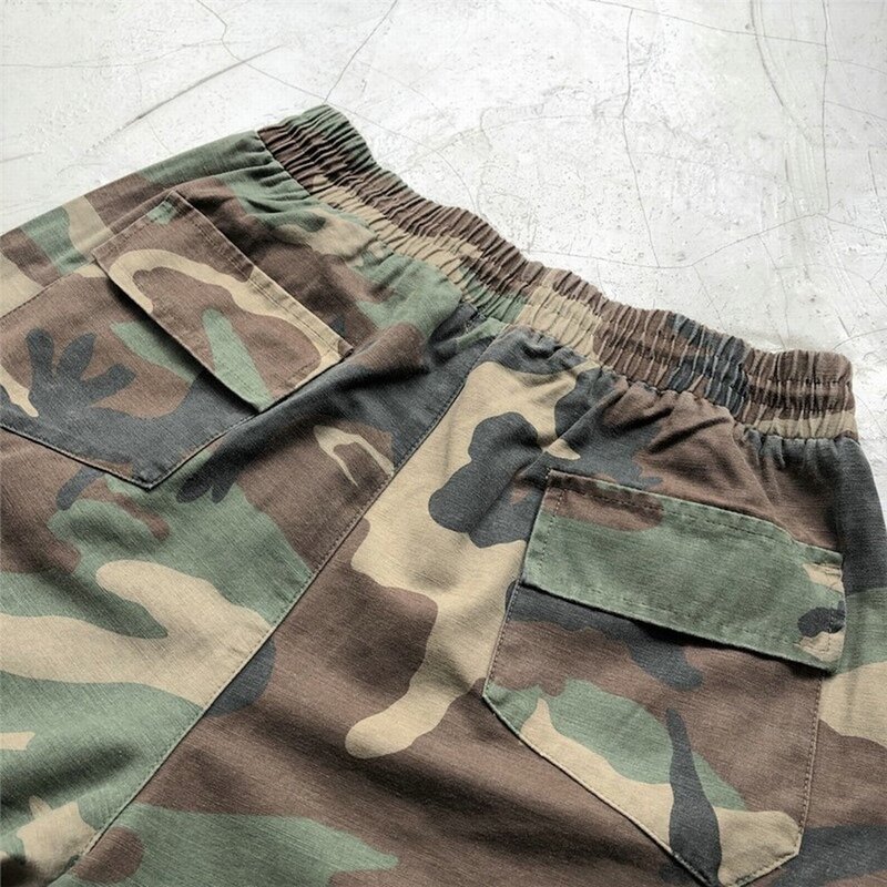 Amekaji-pantalones cortos de camuflaje con múltiples bolsillos para hombre, ropa de calle militar con cordón, Harem, hasta la rodilla, Verano
