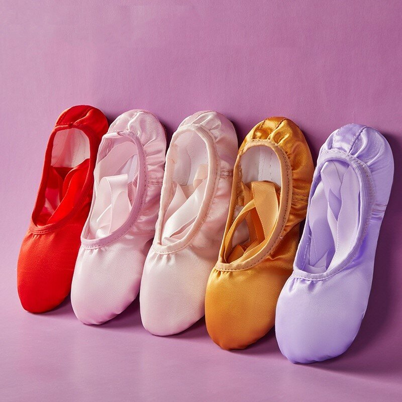 Балетная обувь с лентой, пуанты, обувь для йоги, тренировочные туфли для детей и взрослых, атласные танцевальные мягкие подошвы, женские балетные тапочки для девочек