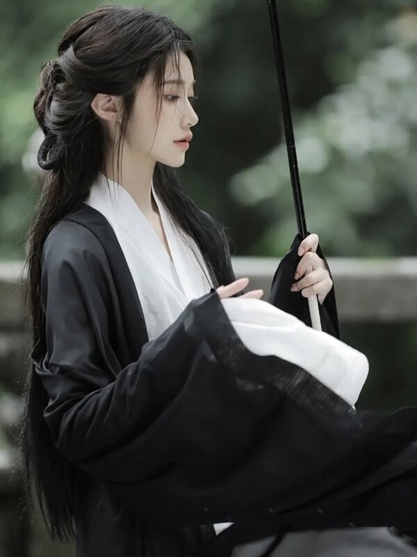 Hanfu rok peri mengalir wanita, gaya hitam Wei dan Jin dengan lengan lebar dan elegan
