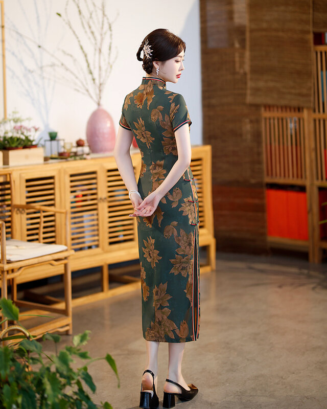 Gaun Malam Qipao Retro Wanita Cina Cheongsam Lengan Pendek Kerah Mandarin Satin Cetak Bunga Tradisional Musim Panas