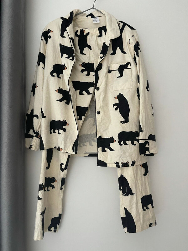 Modne Ins stylowe czarne niedźwiedzie piżamy z nadrukiem dla kobiet popularne jesienne zimowe 2024 nowe odzież domowa zestaw spodni z długimi rękawami
