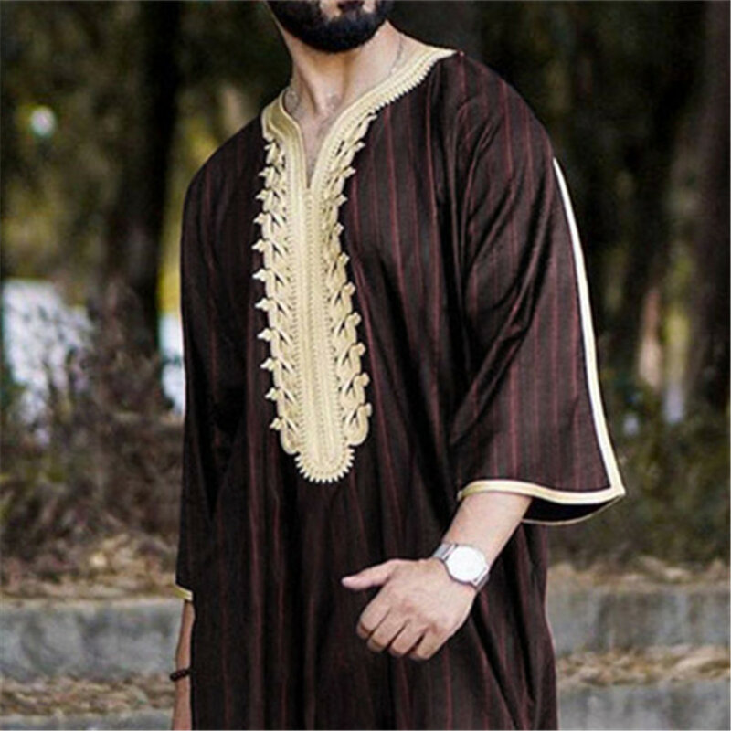 Gradien Muslim Robes Men's Abaya Eid Saudi Arabia Embroidered V Neck Islamic Kafta Stripe Jubba Thobe Male Summer Dress Oversize