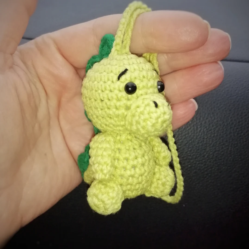 Handmade Crochet malha dinossauro pingente, acessórios de lã carro, segurança de malha, mão tecido animal, quarto das crianças Decorações