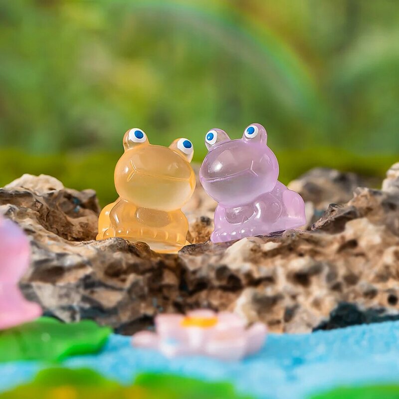 7 pezzi Mini decori Figurine in miniatura Mini statua di rana in resina da giardino