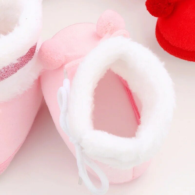 รองเท้าเด็กตุ๊กตาผ้ากำมะหยี่มีพื้นรองเท้ากันลื่นและแผ่นรองผ้าฝ้าย-รองเท้าหิมะที่นุ่มและน่ารักสำหรับ0-18Months เด็กวัยหัดเดิน