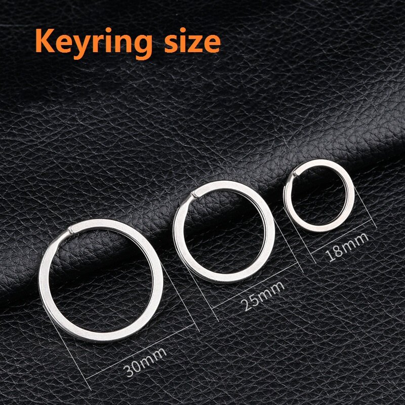 Gantungan kunci paduan titanium murni dengan kunci halus ukuran melingkar dan gesper mini sederhana, ringan dan tahan lama