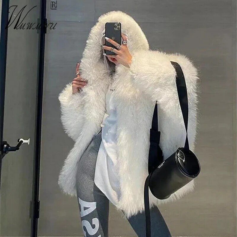 Trendy com capuz falso Fox Fur Coats para mulheres, casaco peludo, streetwear peludo, roupas de pelúcia, solto, casual, mais branco, super quente, inverno