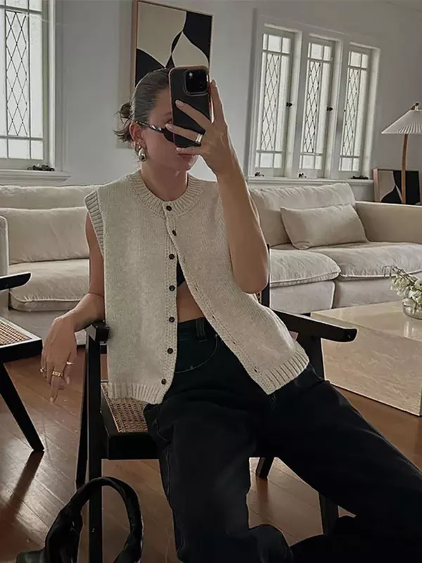 Knitted Sweater Vests For Women Sleeveless O-neck Single Breasted Cardigan Tank Top 2024 Spring Fashion Women's Solid Knit Vest