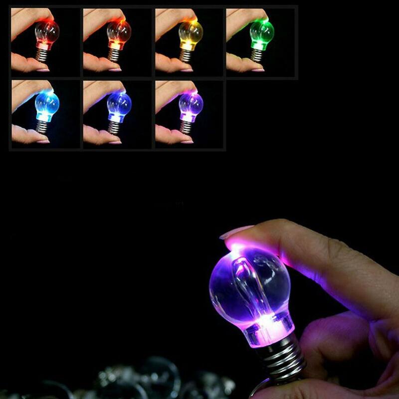 Lâmpada LED Colorido Em Forma De Lâmpada Chaveiro, Pingente Chaveiro, Arco-íris Cor Pet, Luminoso, Mini, Presente