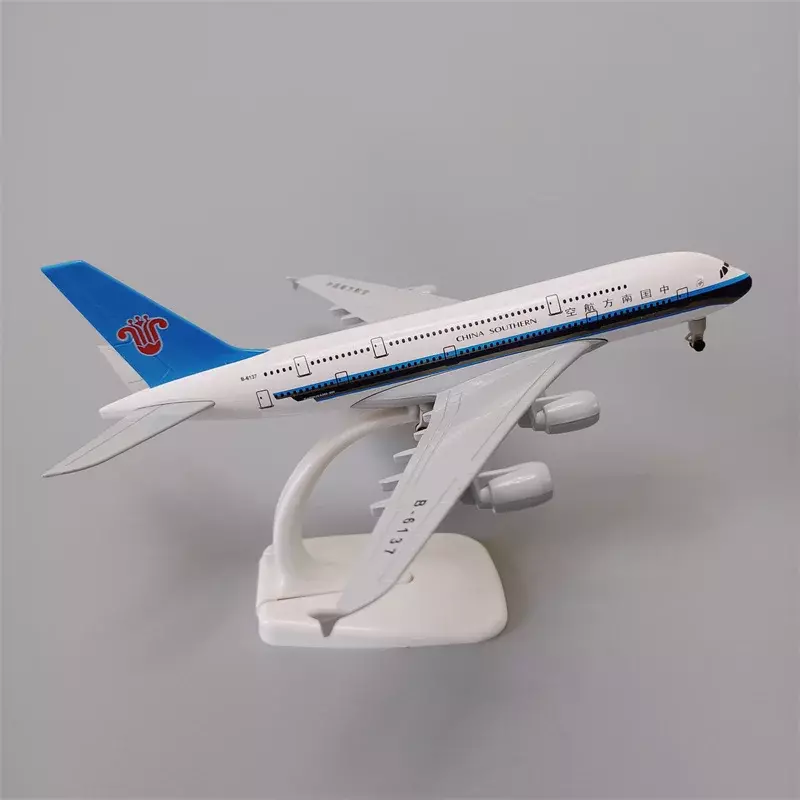 18*20cm liga de metal ar china southern airways a380 avião modelo sul airbus 380 companhias aéreas avião modelo avião & rodas